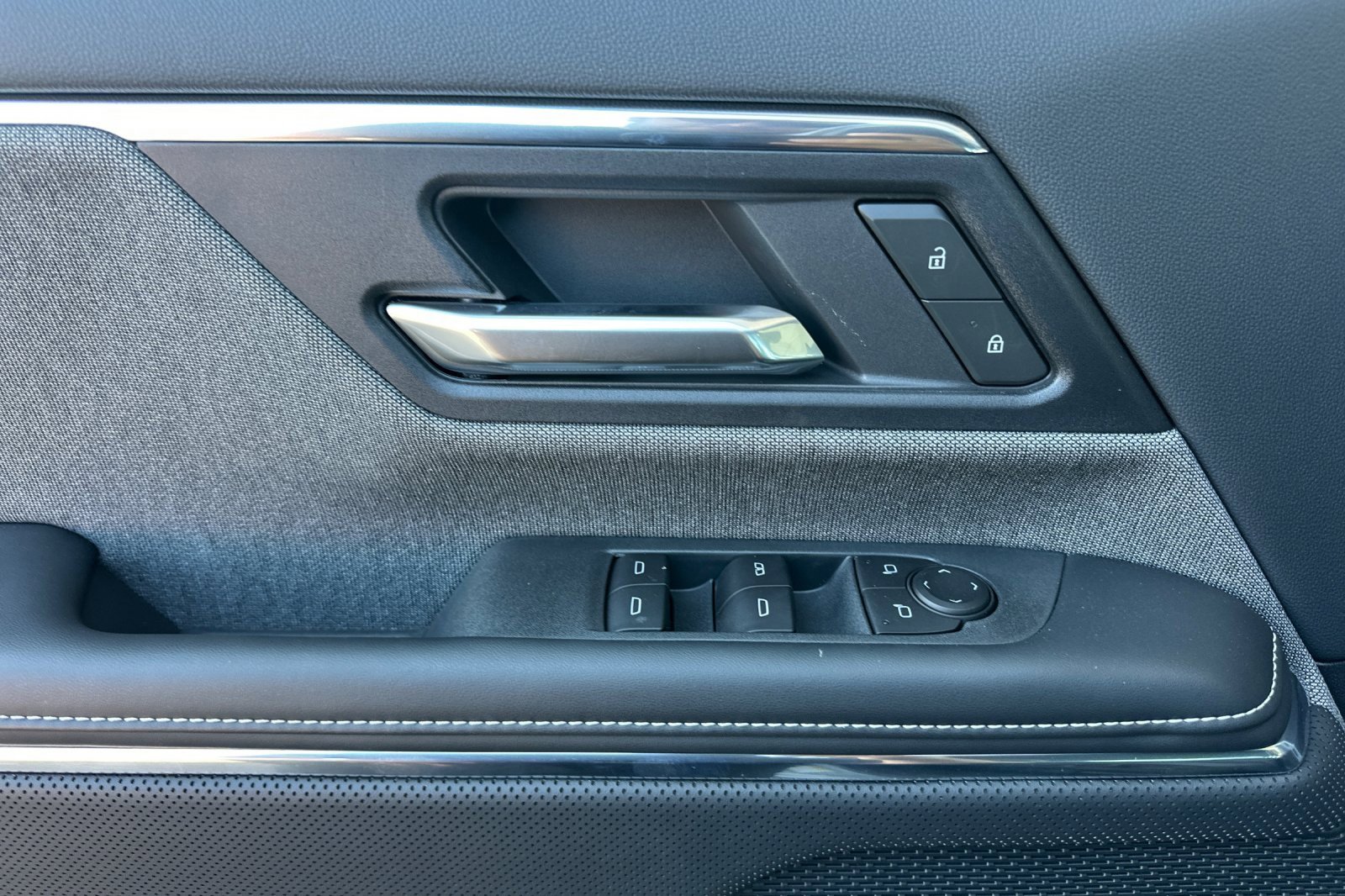 New 2026 GMC Sierra EV Elevation image 9