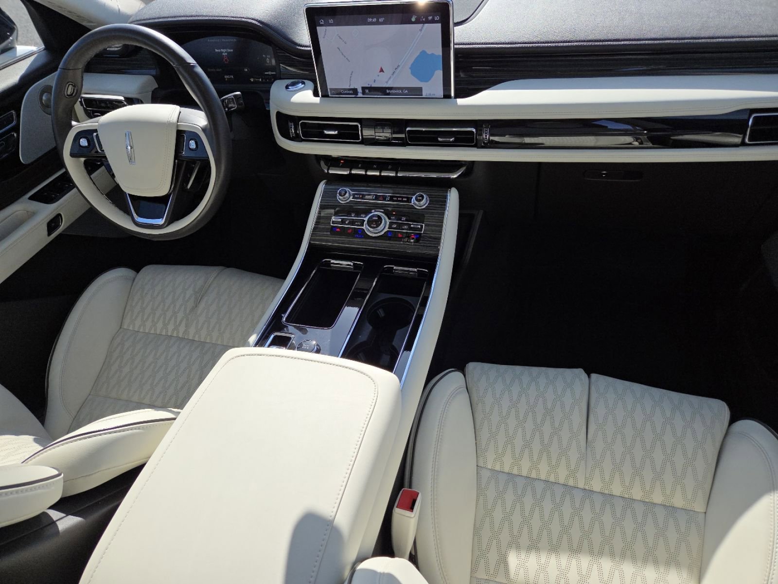 Used 2024 Lincoln Aviator Black Label AWD/4WD image 28