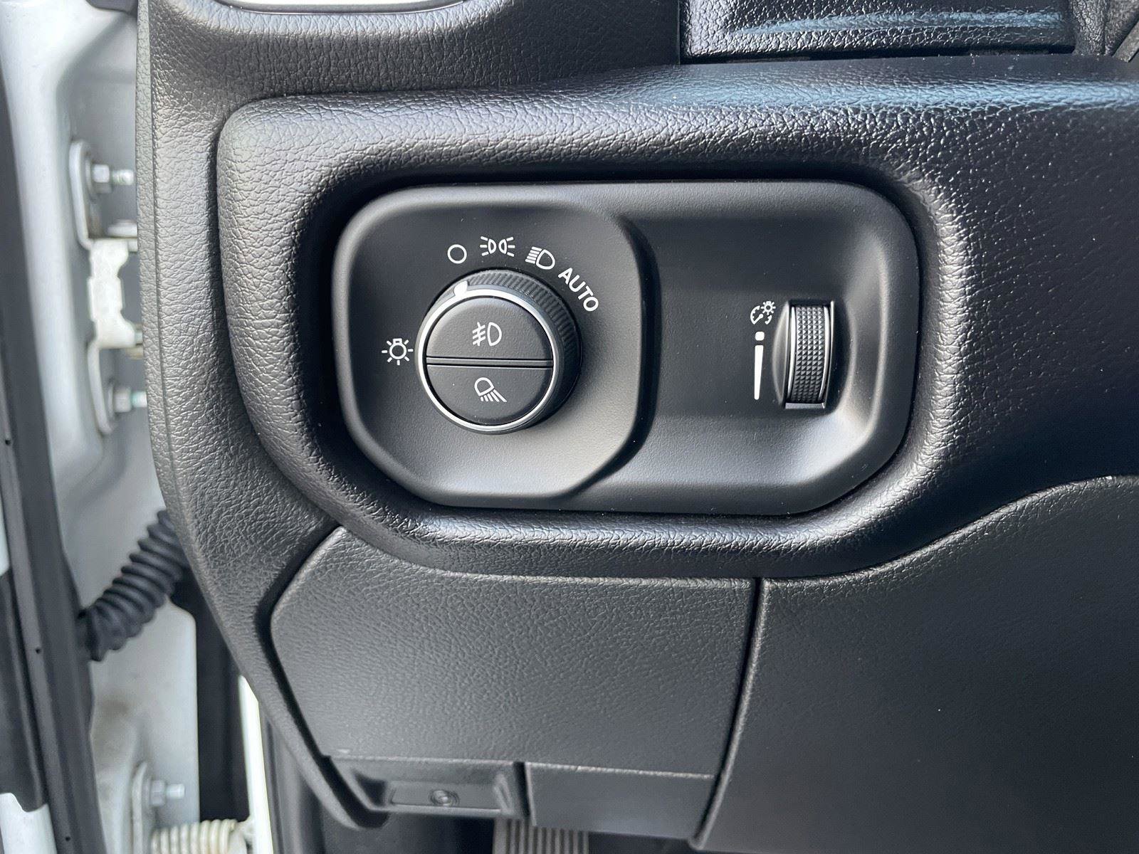 Used 2024 RAM 2500 Big Horn AWD/4WD image 22