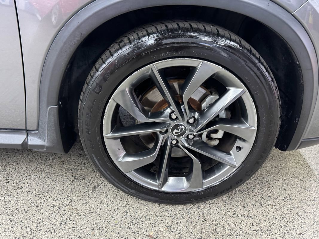 Used 2019 INFINITI QX50 Essential w/ Sensory Package AWD/4WD image 40