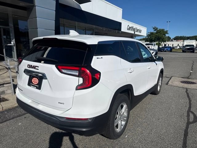 Used 2024 GMC Terrain SLE AWD/4WD image 6