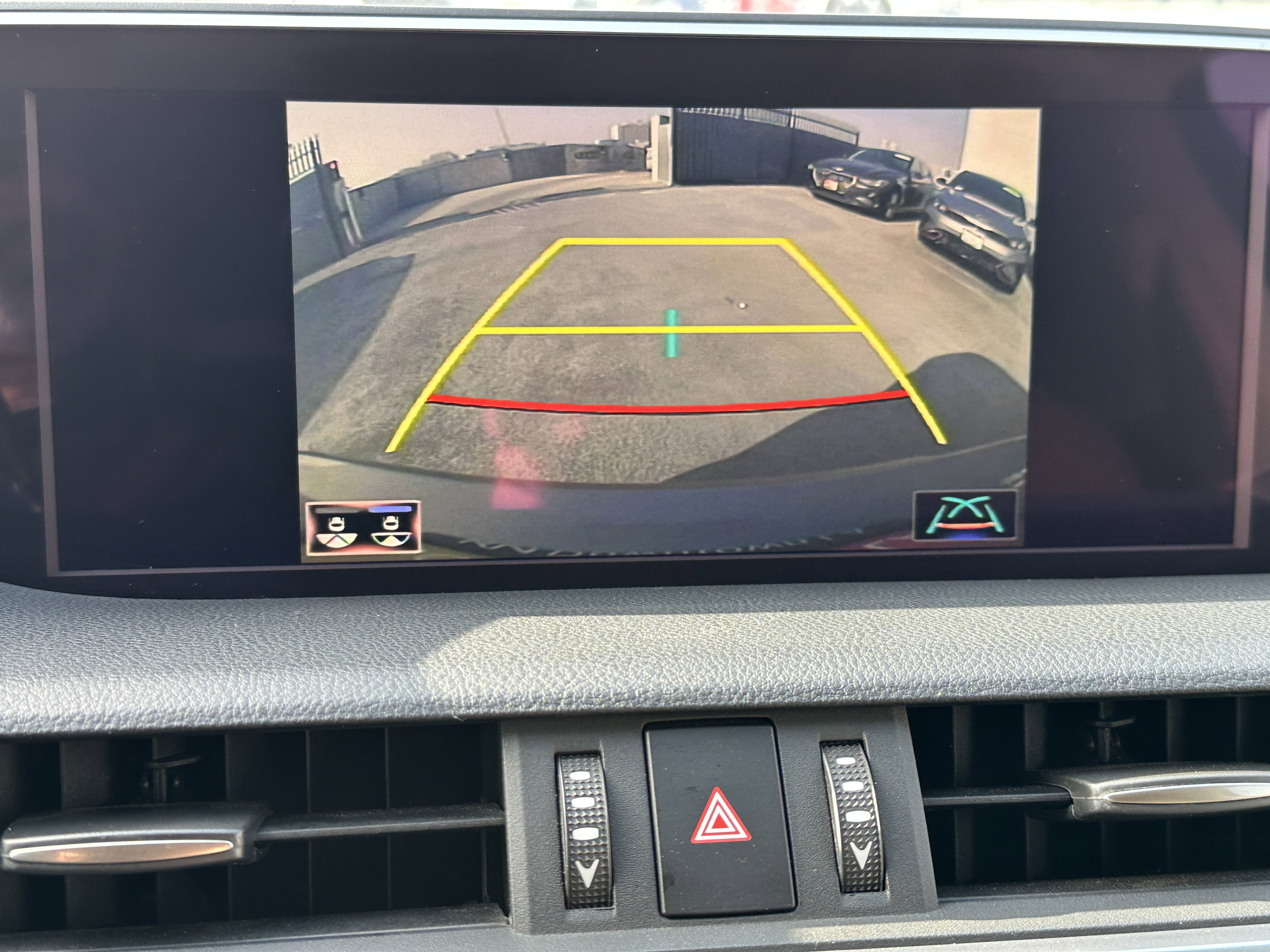 Used 2020 Lexus ES 350 w/ Premium Package image 36