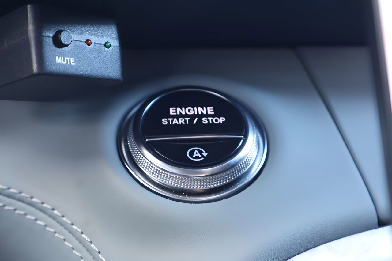 Used 2024 Mercedes-Benz SL 55 AMG 4MATIC image 25
