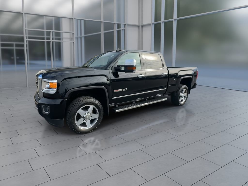 Used 2017 GMC Sierra 2500 SLT w/ All-Terrain HD Package image 4