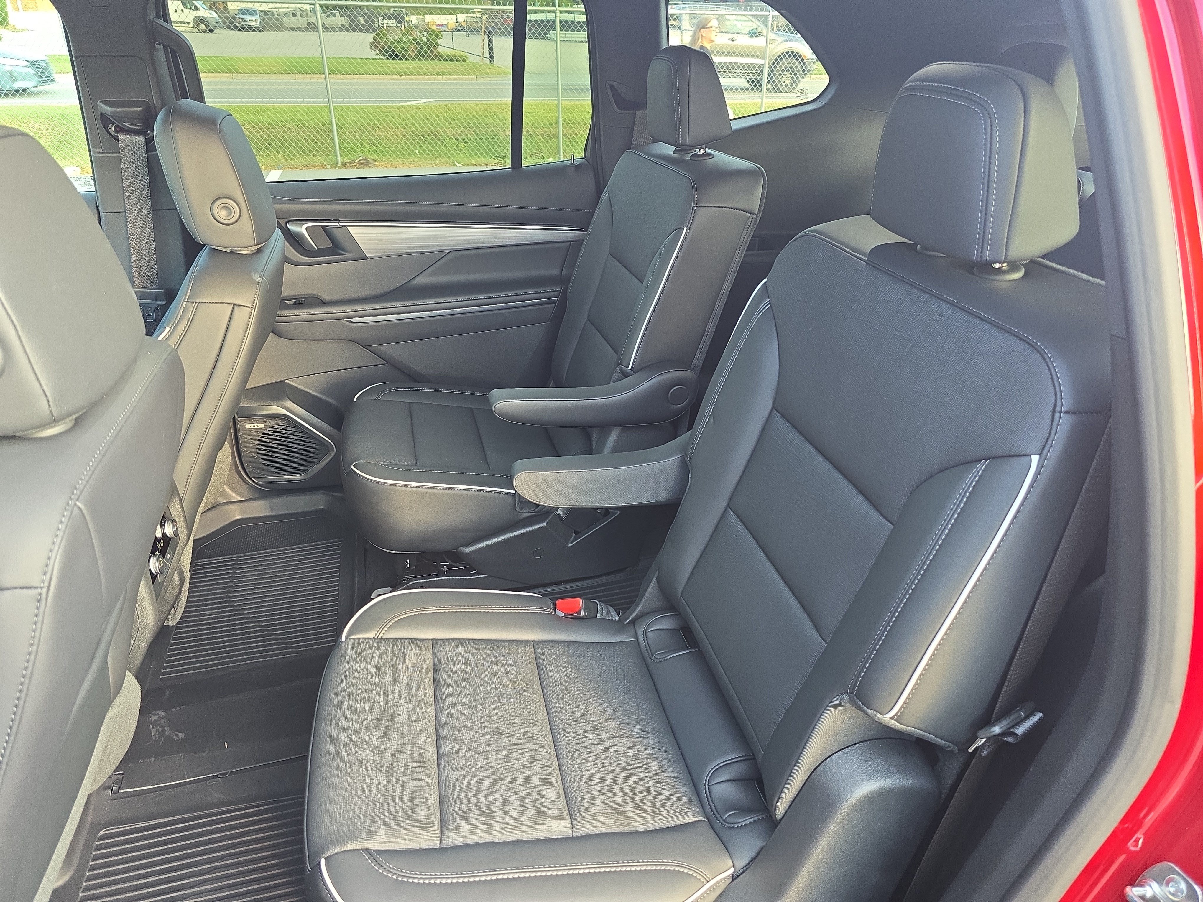 Used 2026 Buick Enclave Preferred w/ Power Package AWD/4WD image 14