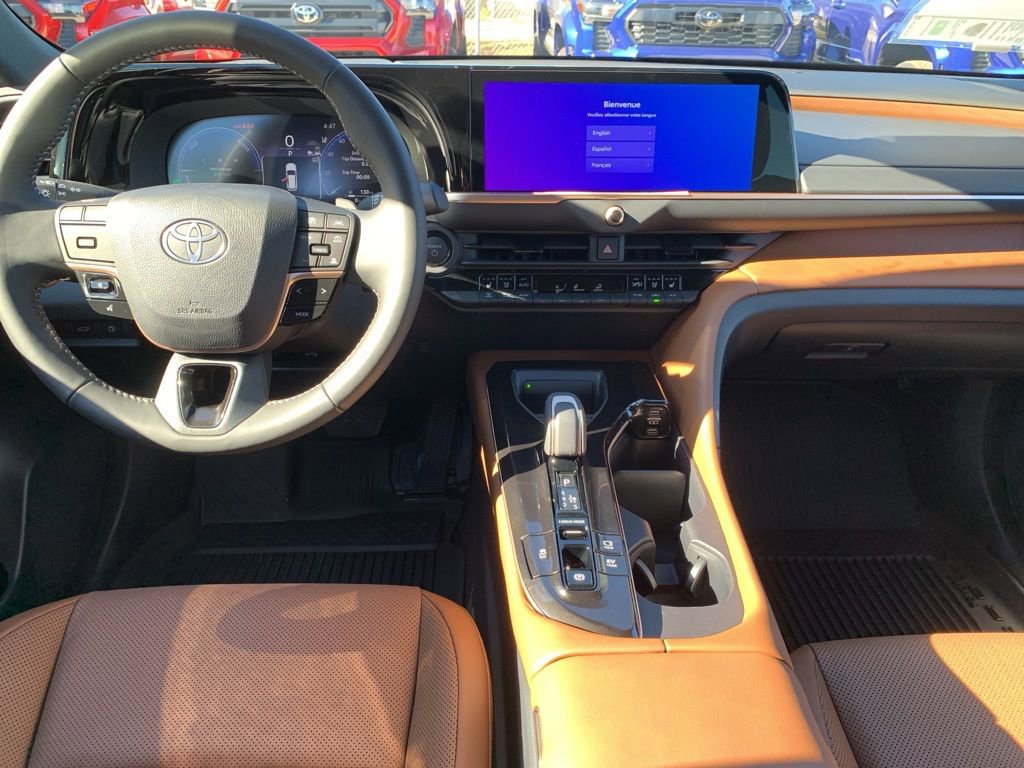 New 2025 Toyota Crown Signia image 13