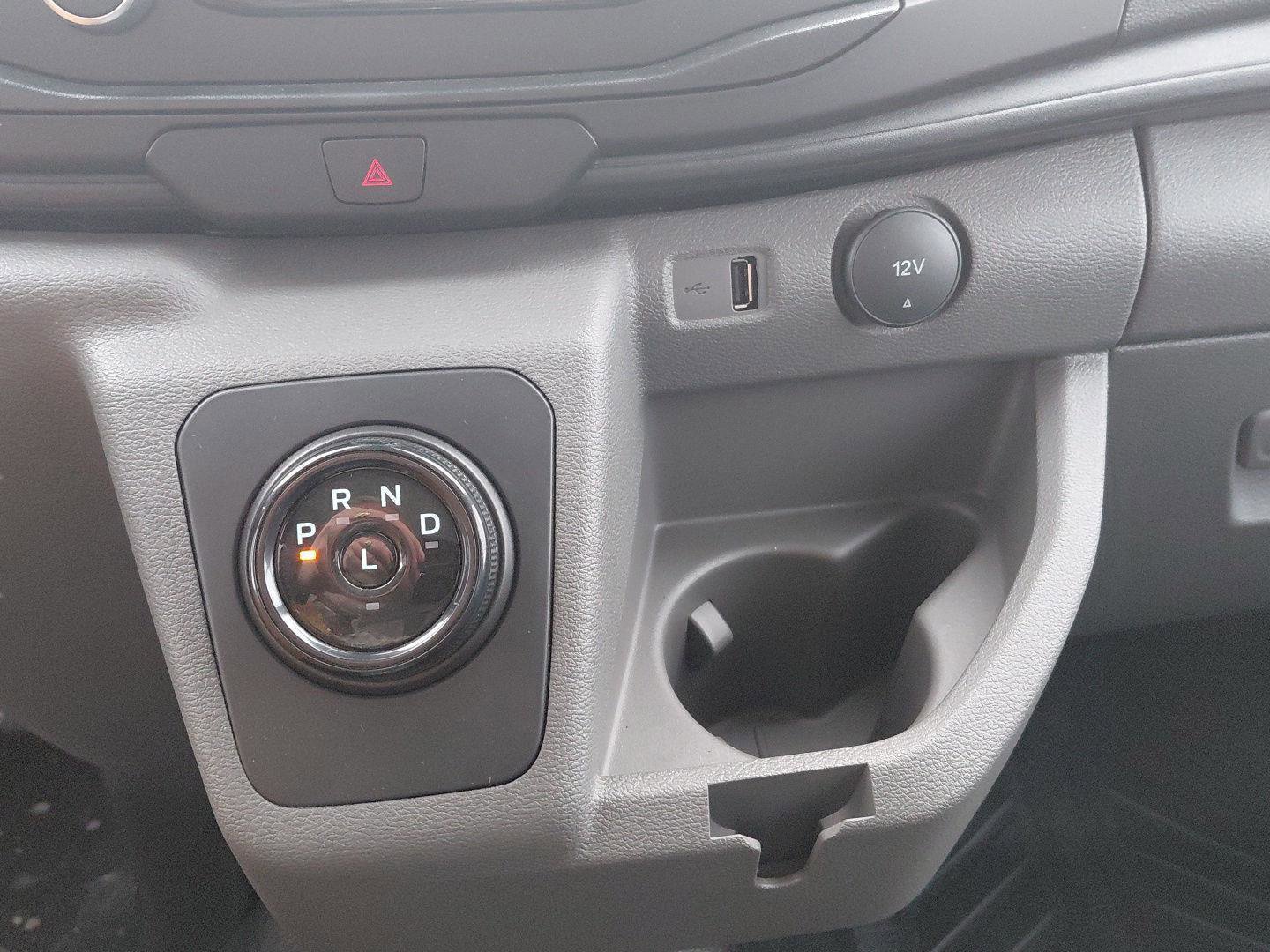 New 2023 Ford E-Transit Medium Roof image 30