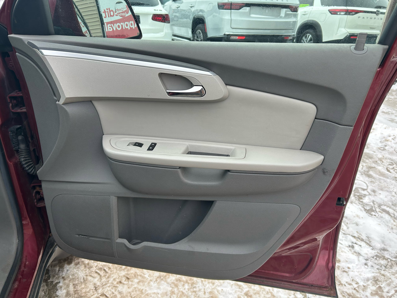 Used 2010 Chevrolet Traverse LT w/ Personal Connectivity Package image 16