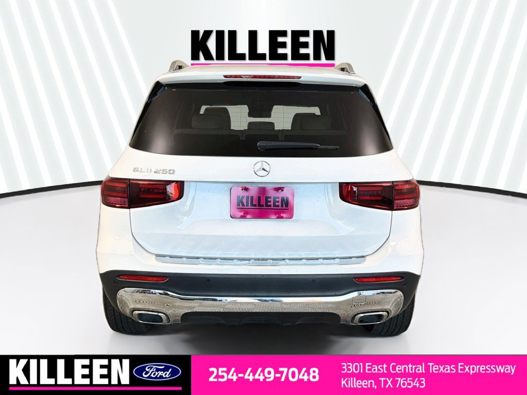 Used 2025 Mercedes-Benz GLB 250 image 7