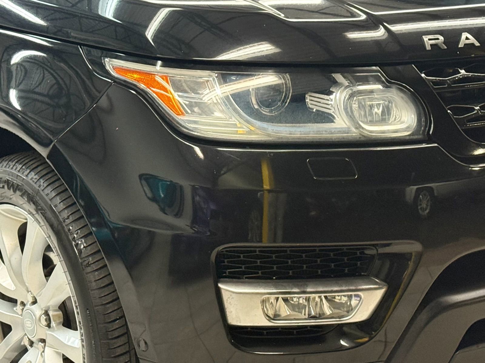 Used 2016 Land Rover Range Rover Sport HSE image 6