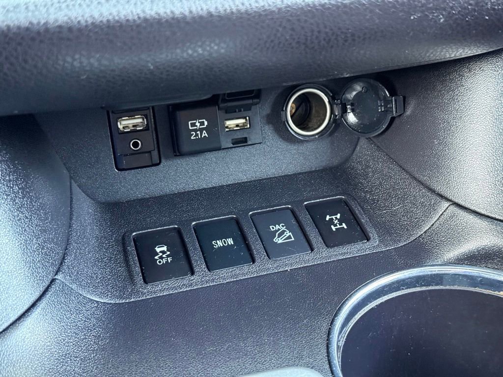 Used 2019 Toyota Highlander Limited AWD/4WD image 24