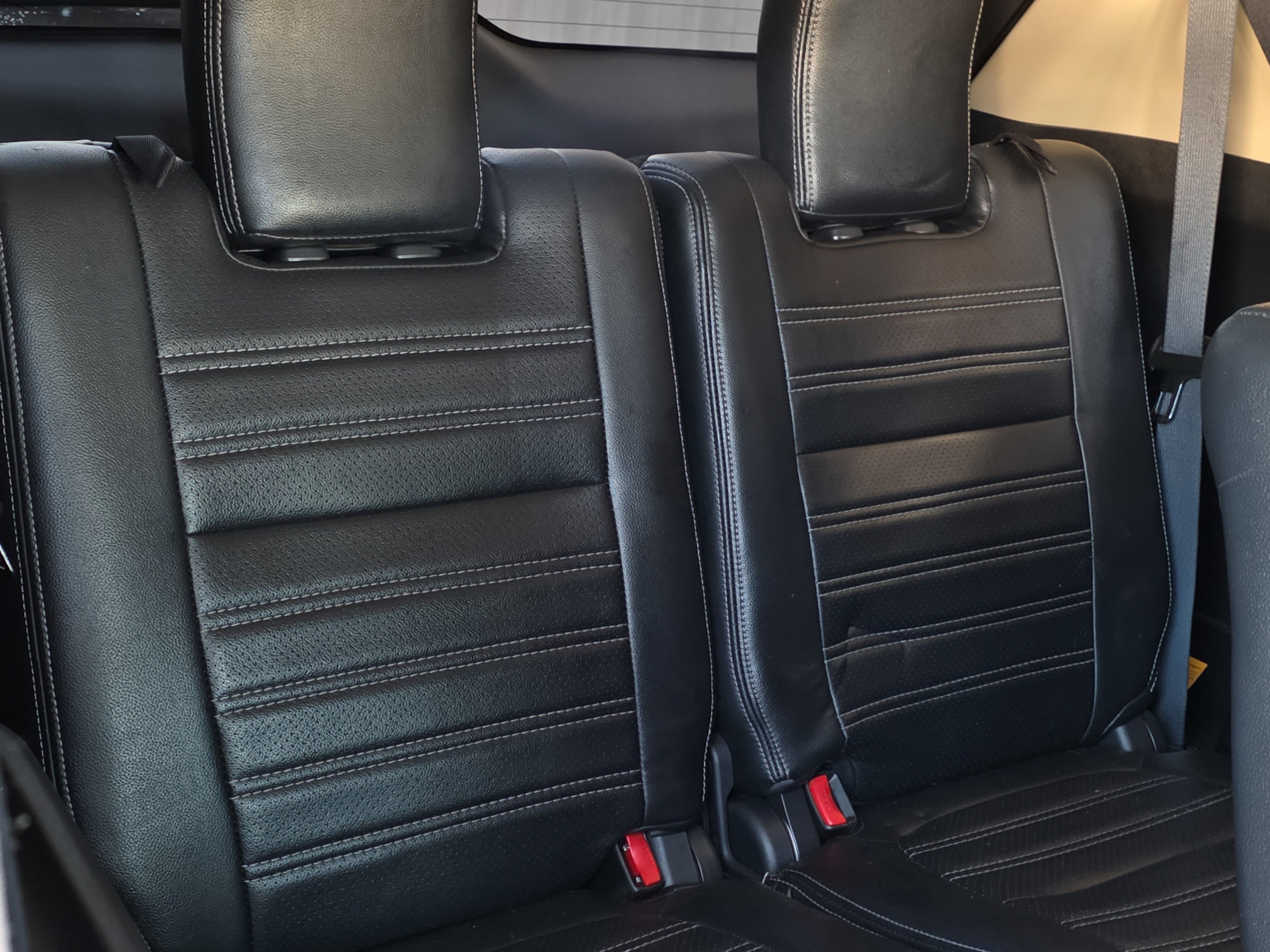 Used 2020 Mitsubishi Outlander SE image 30