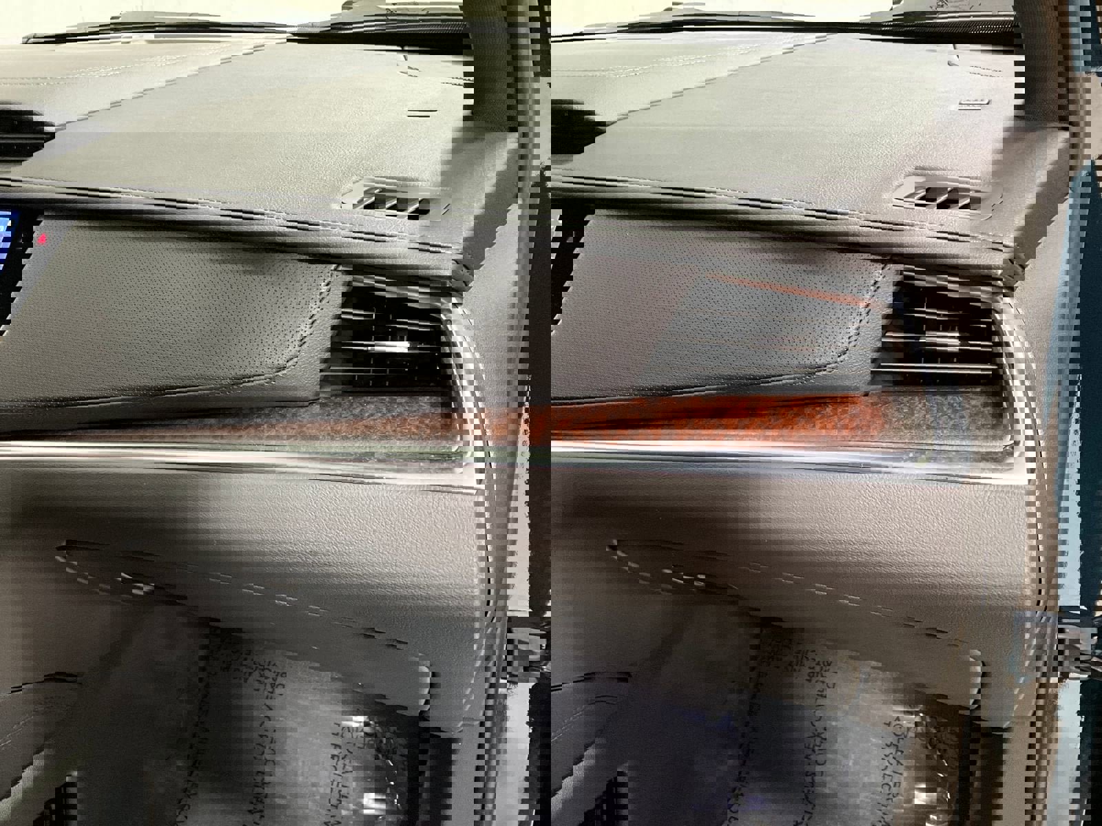 Used 2025 Cadillac XT5 Sportv image 15