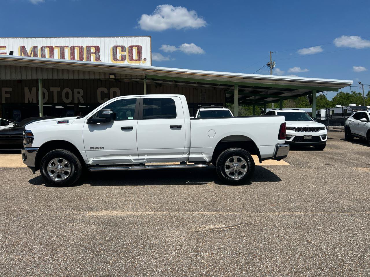 Used 2026 RAM 2500 Big Horn AWD/4WD image 11