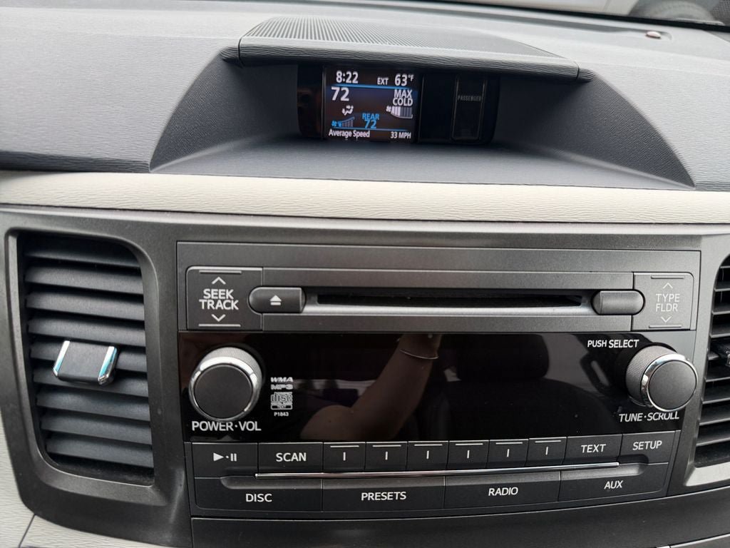 Used 2013 Toyota Sienna SE FWD image 33