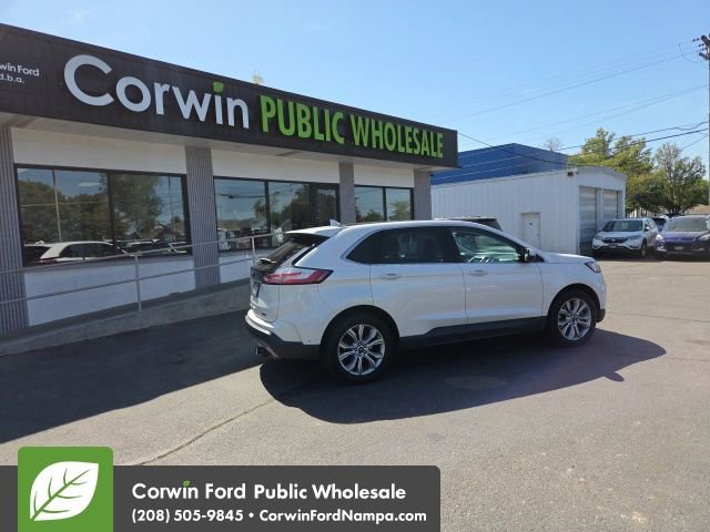 Used 2019 Ford Edge Titanium w/ Equipment Group 301A AWD/4WD image 4