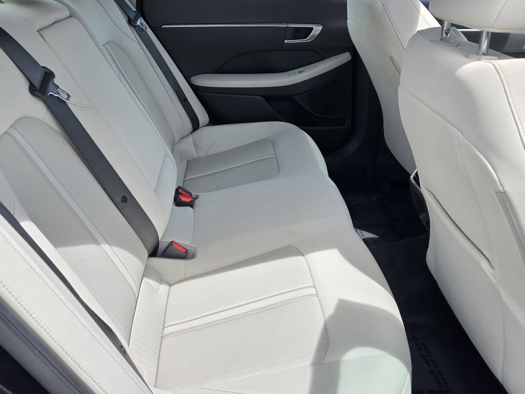 Certified 2023 Hyundai Sonata SEL w/ Convenience Package FWD image 15