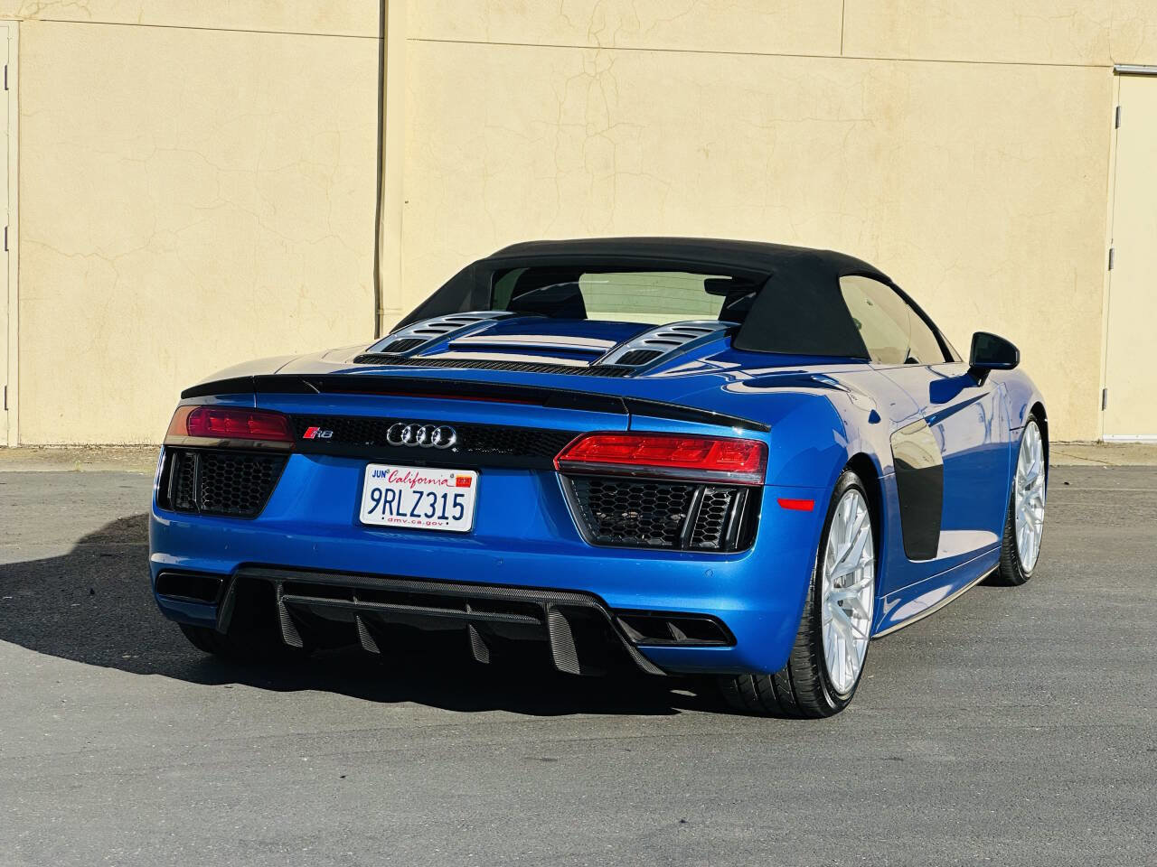 Used 2018 Audi R8 V10 plus image 5