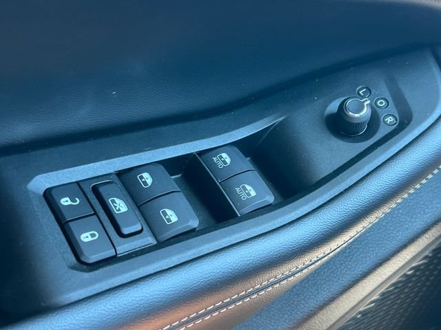 Used 2024 Jeep Grand Cherokee L Altitude AWD/4WD image 32