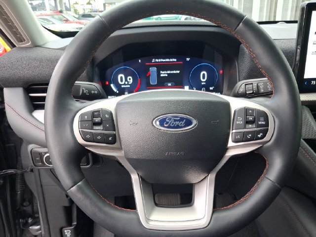 Used 2025 Ford Explorer Active w/ Active Comfort Package RWD image 14