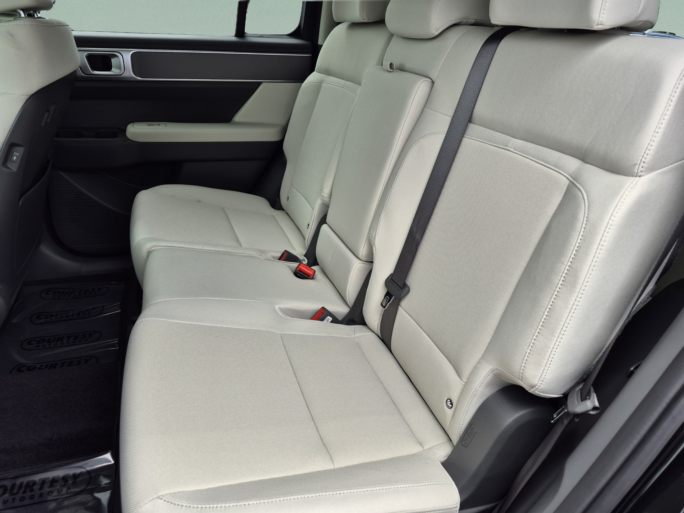New 2027 Hyundai Santa Fe SE FWD image 21