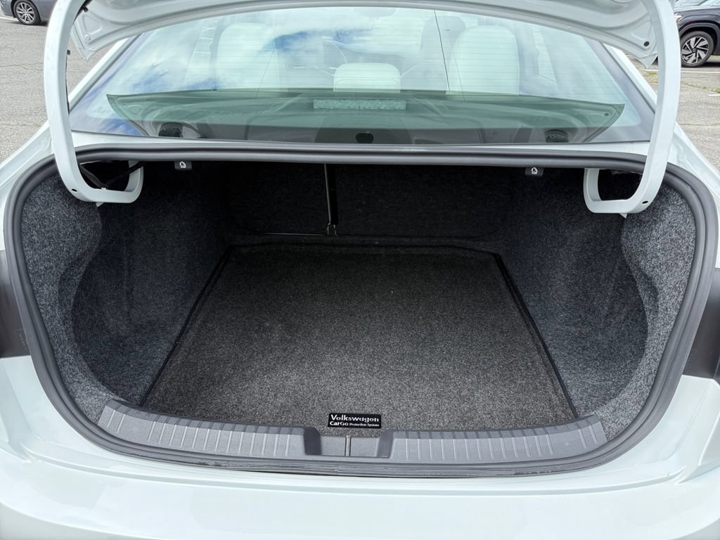 Used 2023 Volkswagen Jetta SE FWD image 24