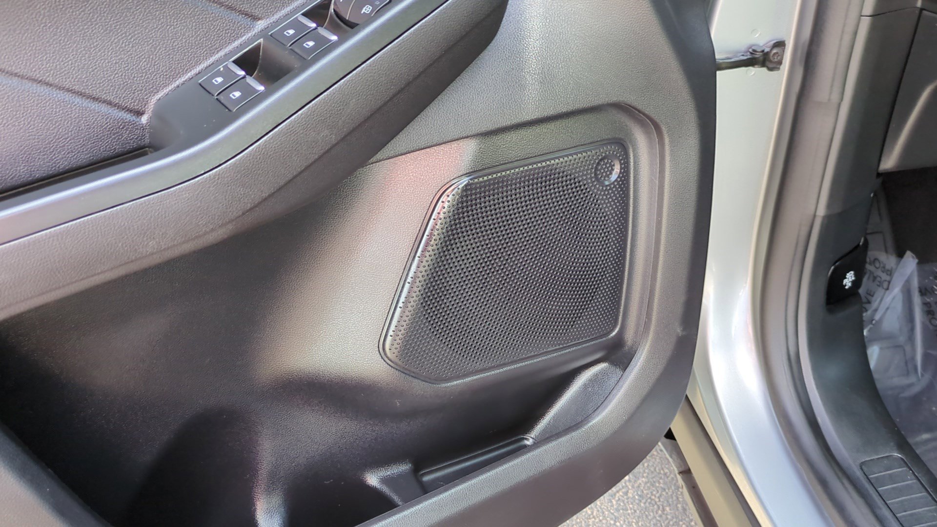 Used 2022 Ford Escape SE w/ Convenience Package image 13