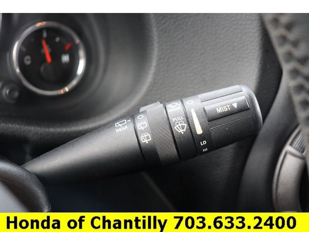 Used 2018 Jeep Wrangler Sport w/ Connectivity Group image 13