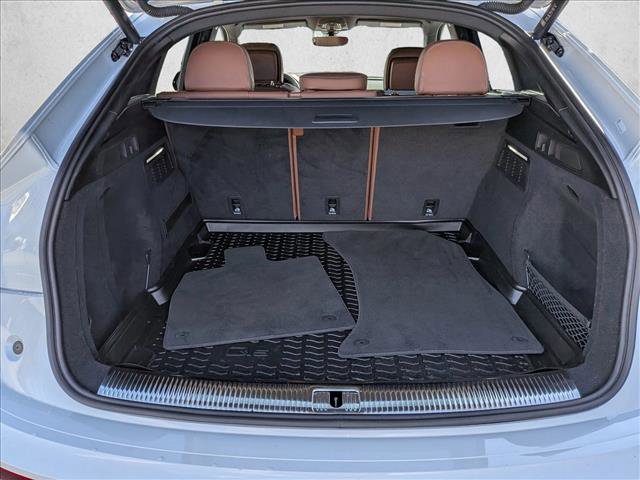 Used 2022 Audi Q5 2.0T Prestige w/ Prestige Package image 7