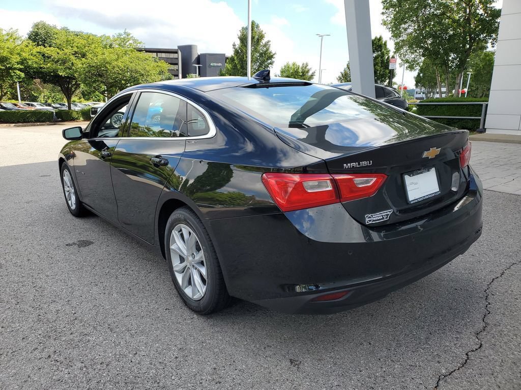 Used 2024 Chevrolet Malibu LT FWD image 3