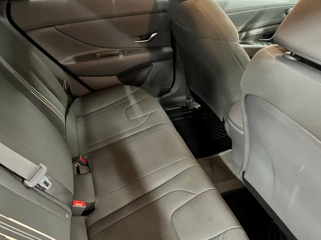 Used 2023 Hyundai Elantra SEL w/ Convenience Package FWD image 19