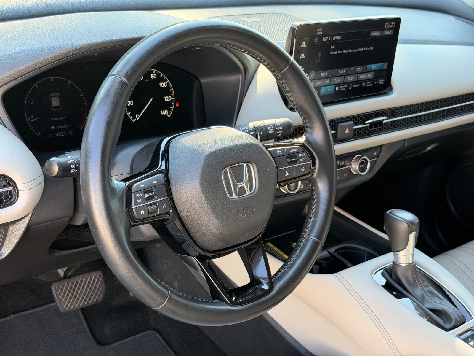 Used 2025 Honda HR-V EX-L image 17