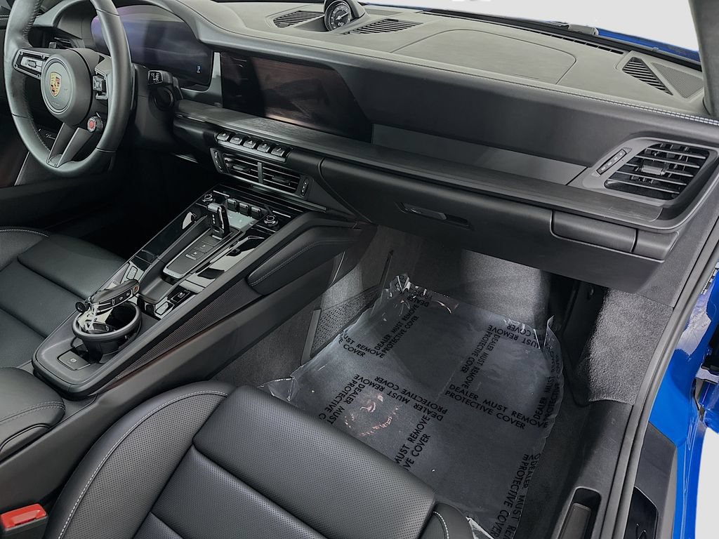 Certified 2025 Porsche 911 Carrera 4 GTS AWD/4WD image 27