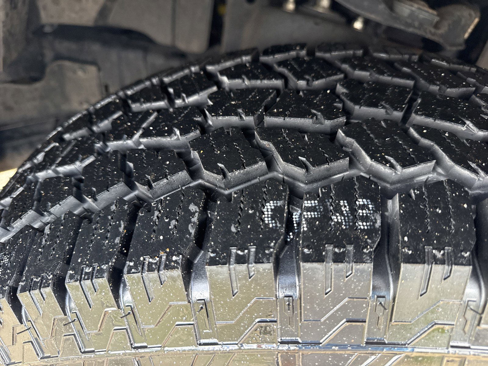 Used 2022 Nissan Titan SV image 9