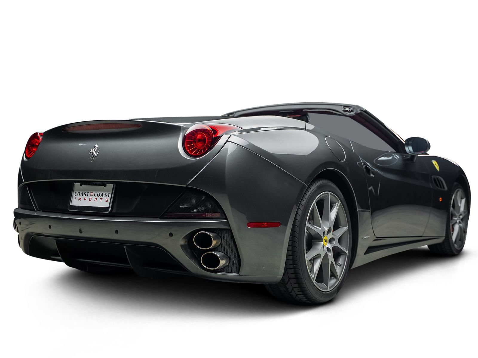 Used 2010 Ferrari California RWD image 19