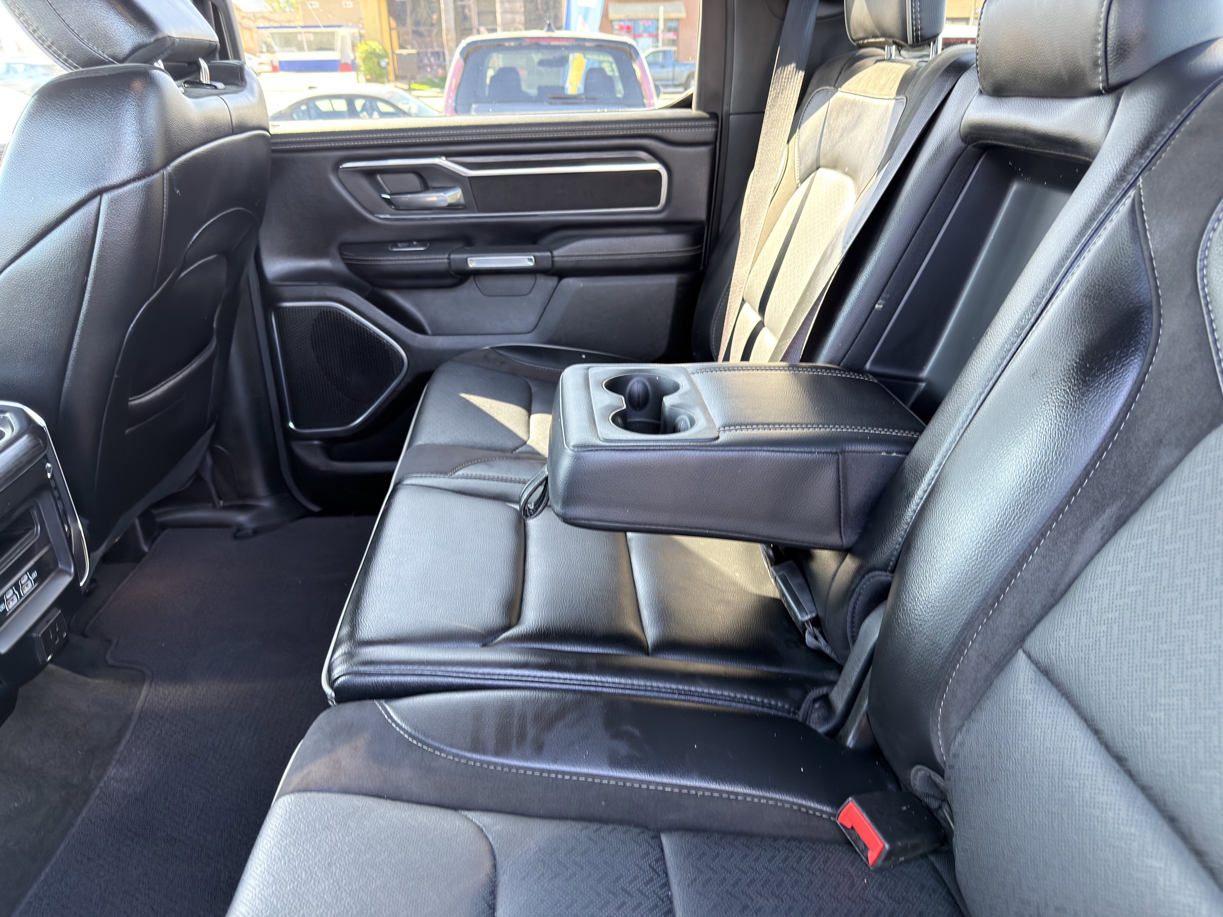 Used 2024 RAM 1500 Laramie image 20