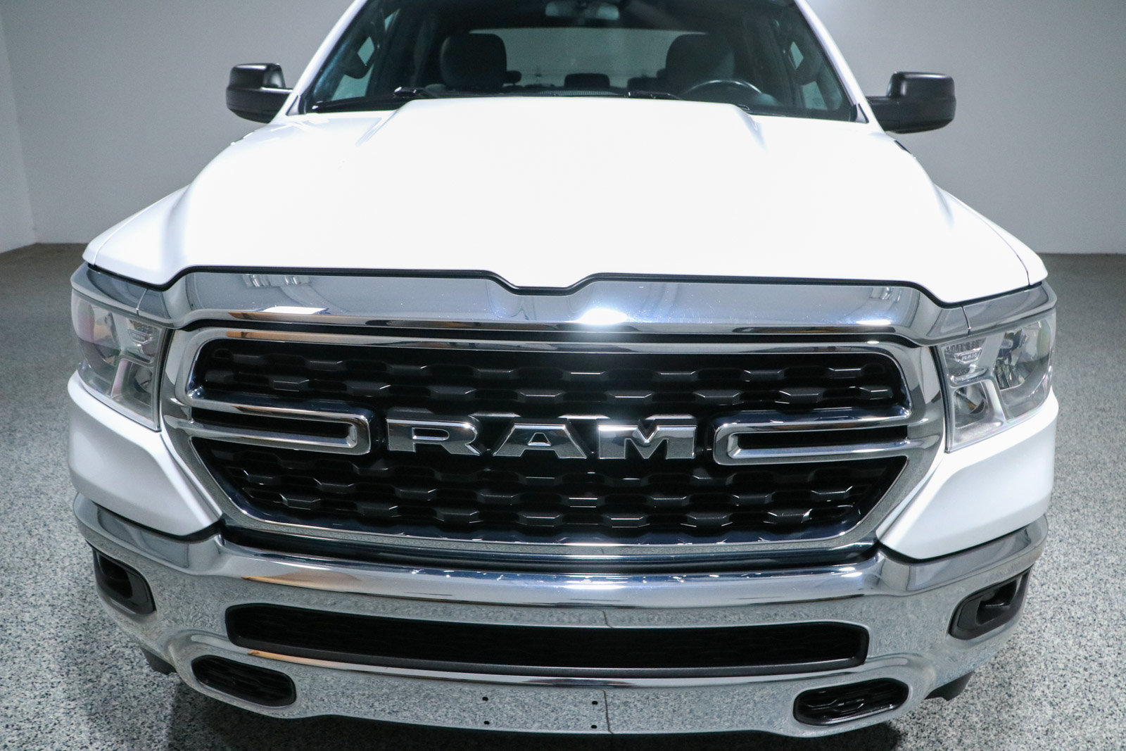 Used 2022 RAM 1500 Big Horn AWD/4WD image 4
