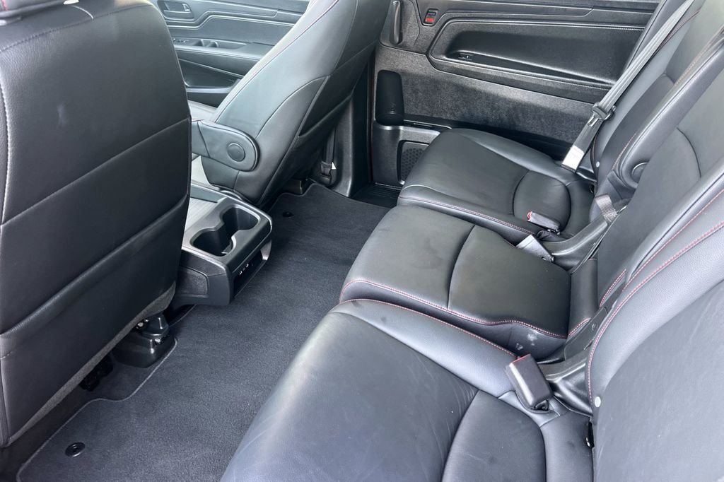 Used 2025 Honda Odyssey Sport-L image 14
