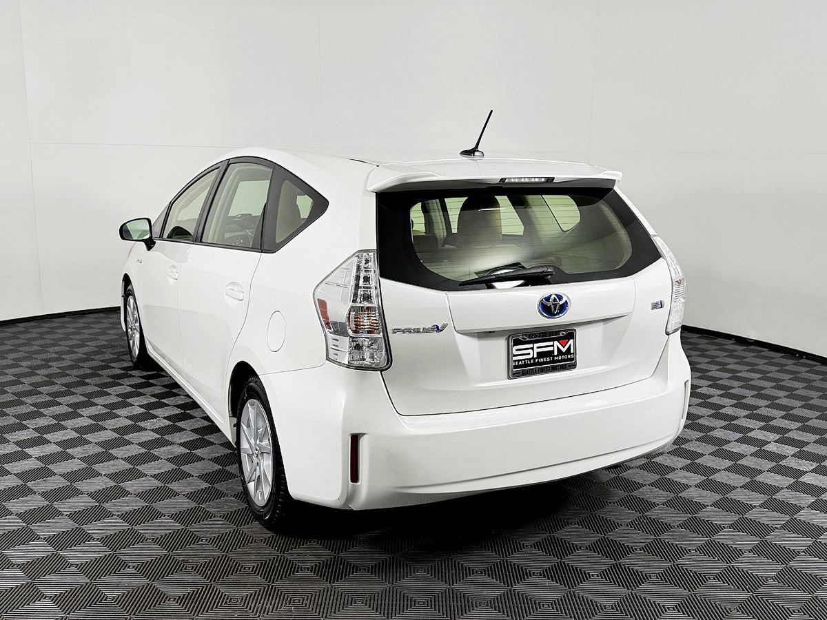 Used 2012 Toyota Prius V Three image 10