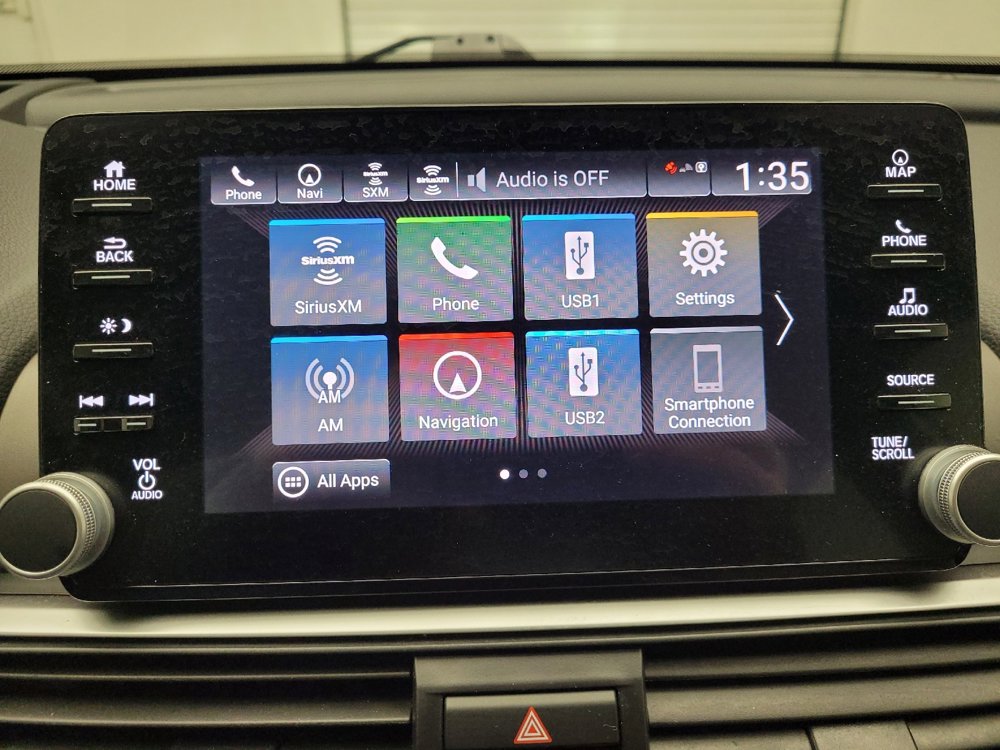 Used 2018 Honda Accord Touring image 25