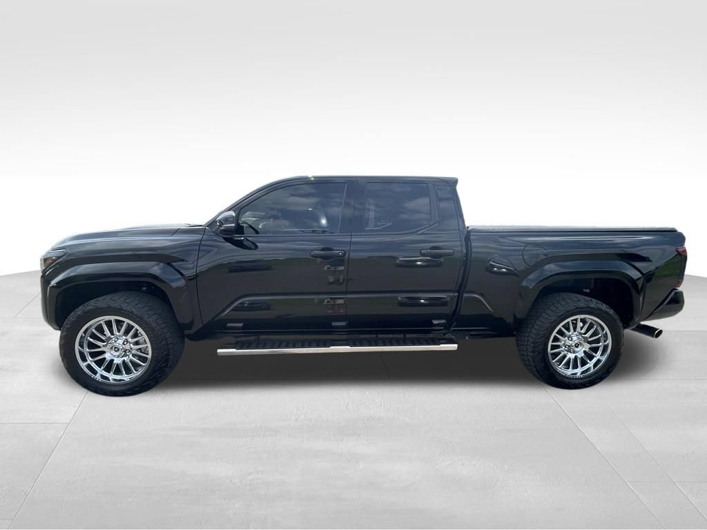Used 2025 Toyota Tacoma TRD Sport w/ TRD Sport Upgrade Package AWD/4WD image 16