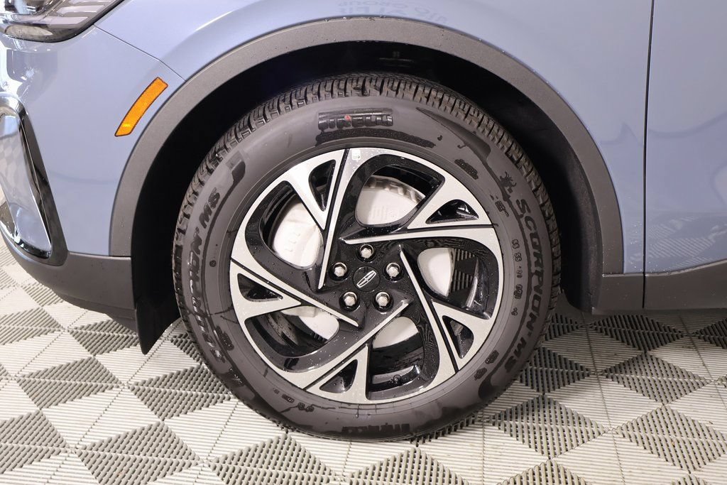 New 2026 Lincoln Nautilus Premier w/ Equipment Group 102A AWD/4WD image 18