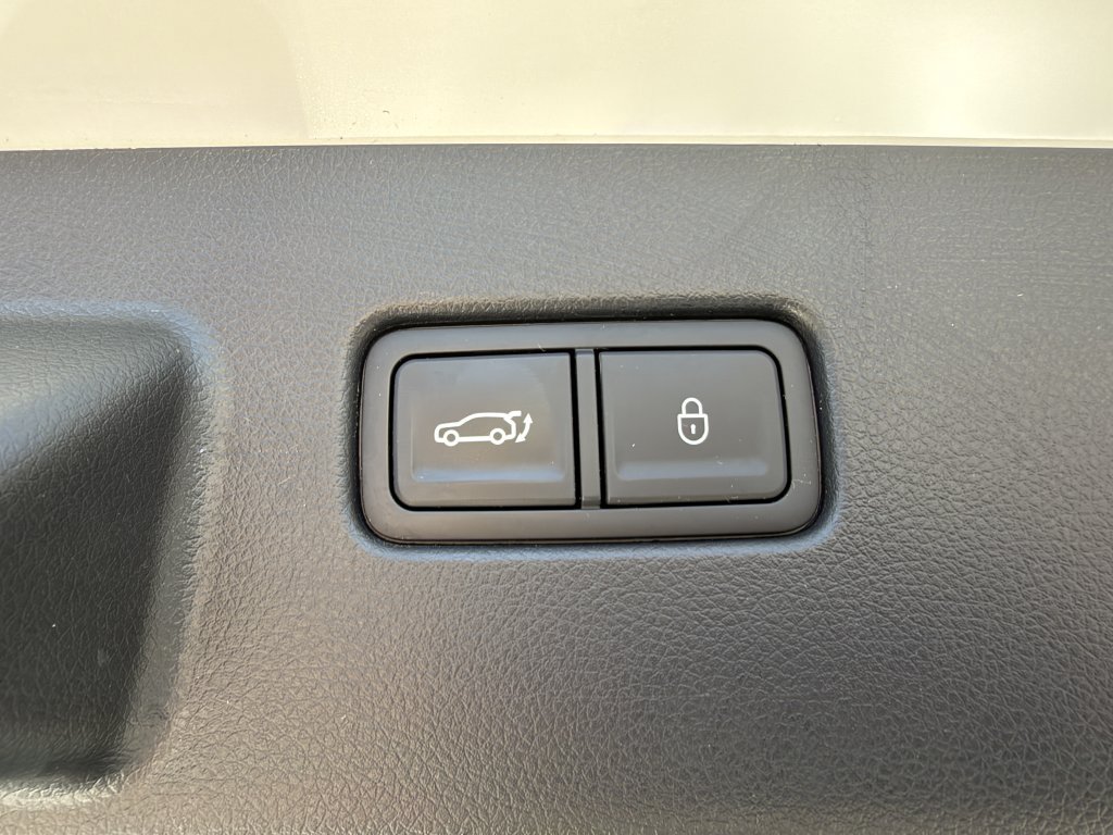 Used 2023 Genesis GV60 Advanced AWD/4WD image 37