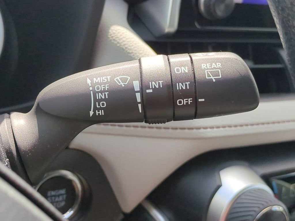 Used 2023 Toyota RAV4 XLE image 30