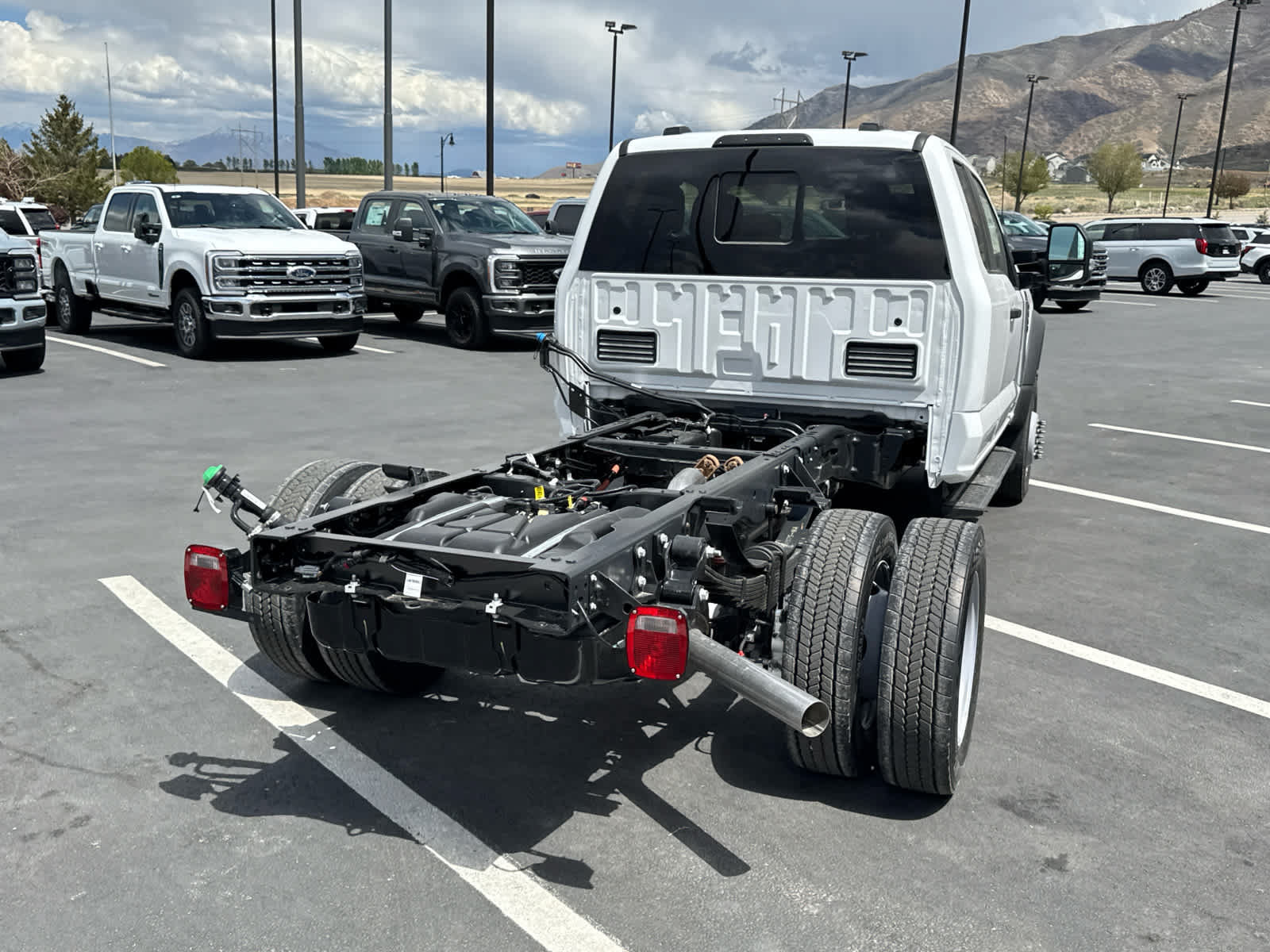 New 2026 Ford F550 4x4 SuperCab Super Duty w/ XL Chrome Package image 8