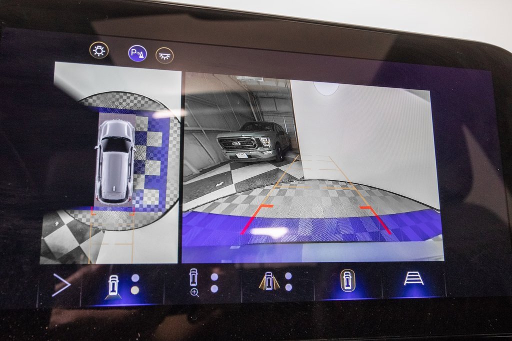 Used 2025 Chevrolet Equinox RS w/ Safety and Technology Package image 23