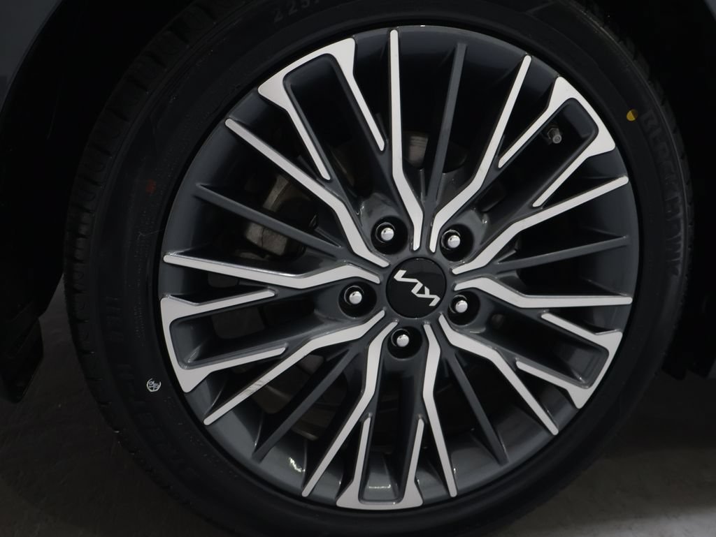 Used 2024 Kia Forte GT-Line w/ GT-Line Premium Package FWD image 35