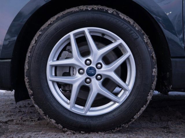 Used 2022 Ford Edge SEL image 12