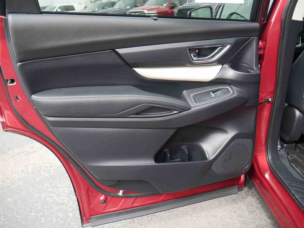 Used 2022 Subaru Ascent Limited image 13