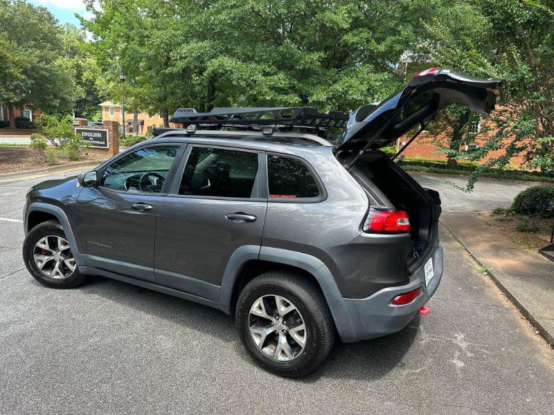 Used 2015 Jeep Cherokee Trailhawk w/ Leather Interior Group AWD/4WD image 16